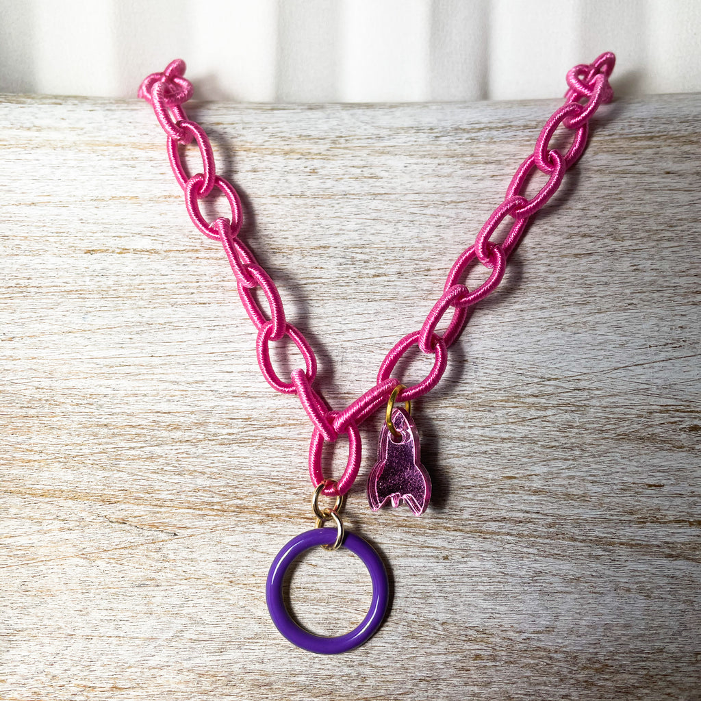 OUT OF THIS WORLD Fabric chain rocket necklace