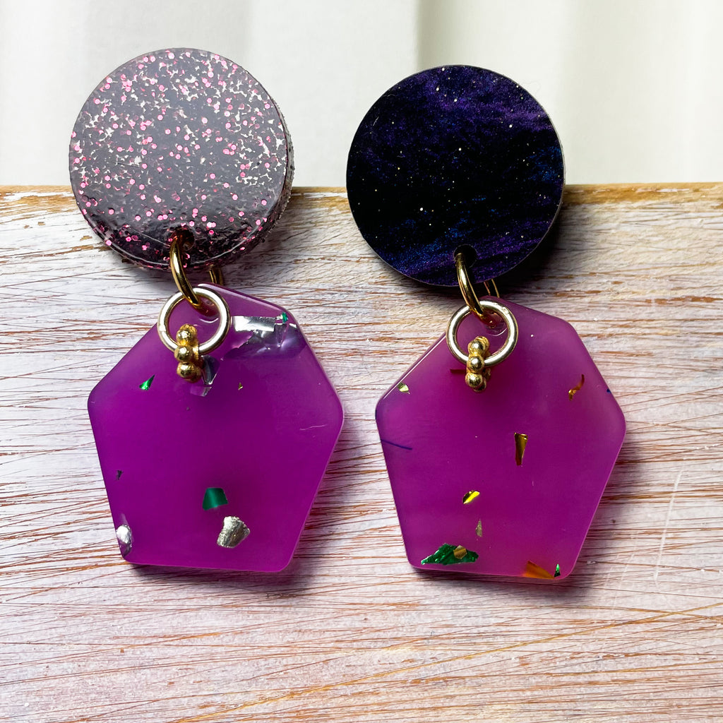 OUT OF THIS WORLD Mix match earrings