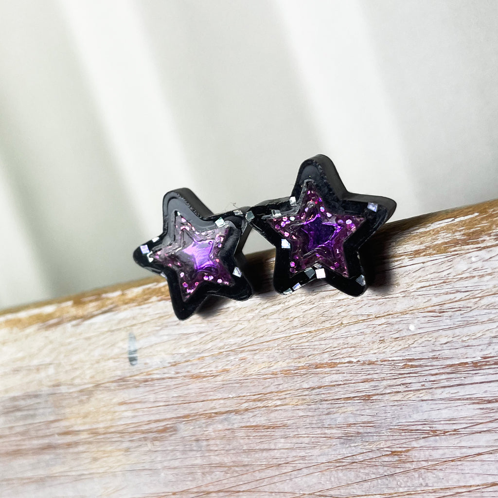 OUT OF THIS WORLD Star acrylic stud earrings